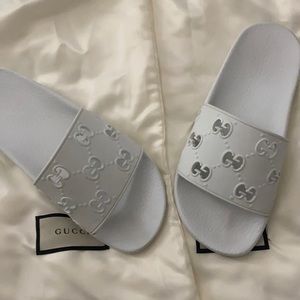 gucci slides